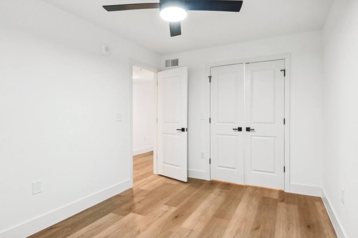 1924 Danese Court #13, Jacksonville, FL 32207 - Apartment for Rent - Image 10