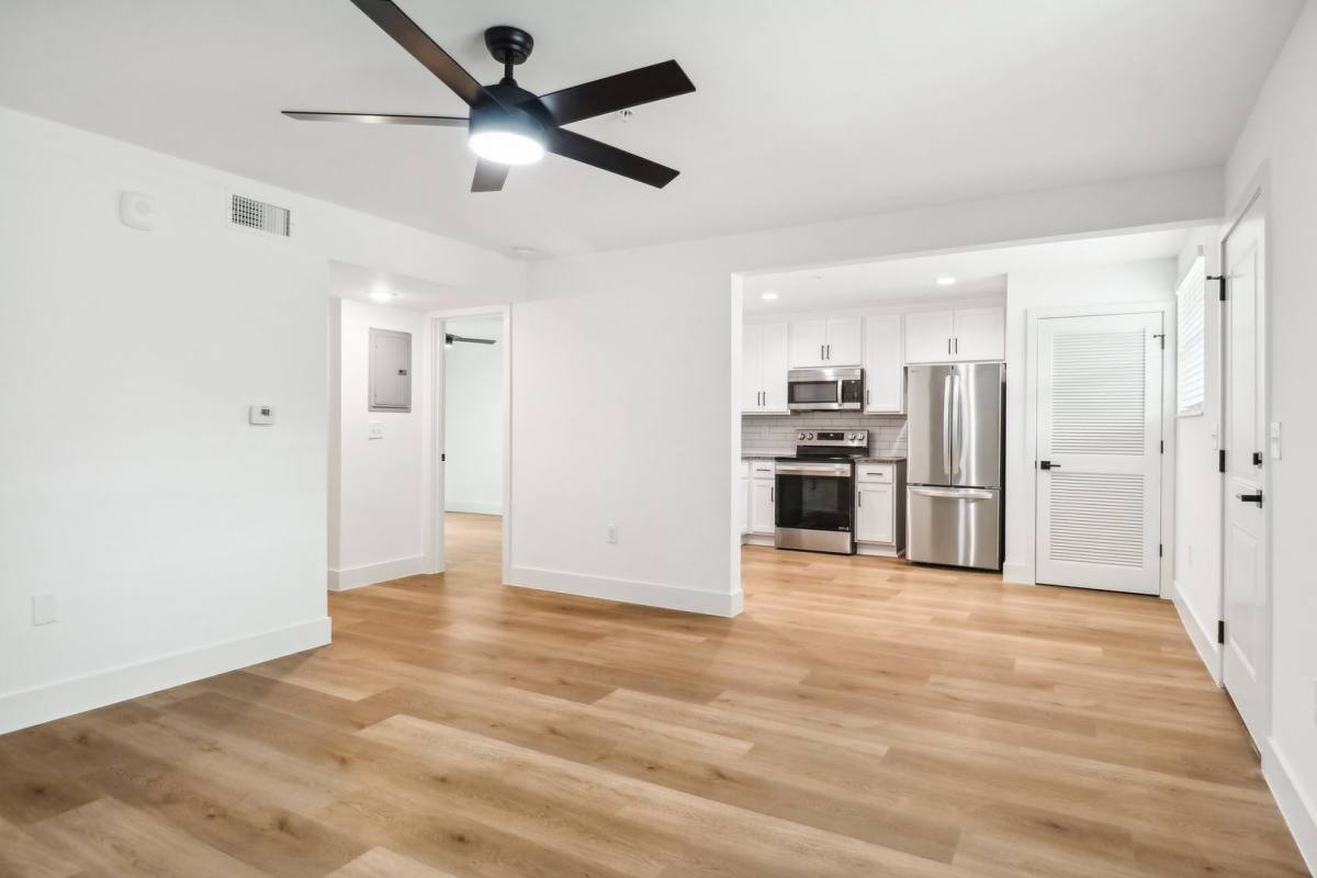 1924 Danese Court #13, Jacksonville, FL 32207 - Apartment for Rent - Image 6