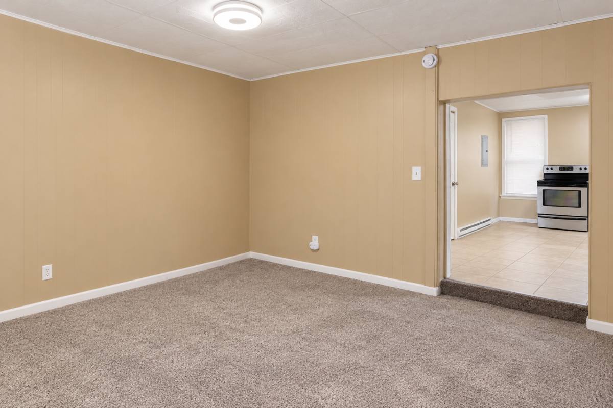 2102-2104 Messanie St, St. Joseph, MO 64507 - Apartment for Rent - Image 10