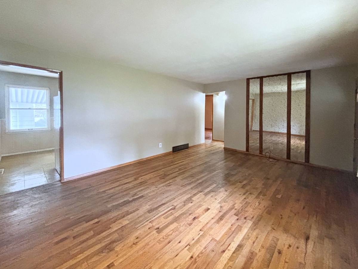 7215 S 71st Ave, La Vista, NE 68128 - House for Rent - Image 3
