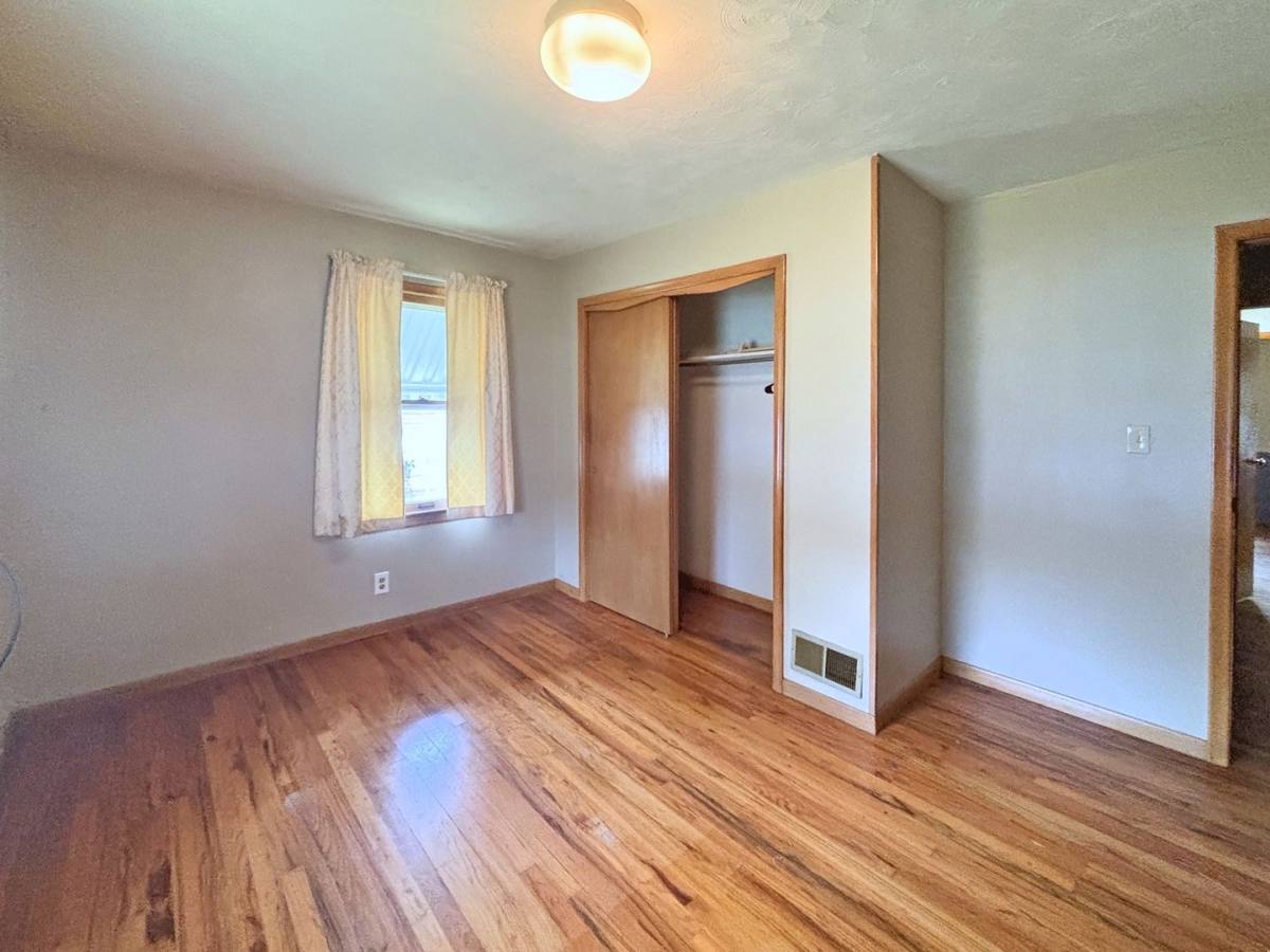 7215 S 71st Ave, La Vista, NE 68128 - House for Rent - Image 10