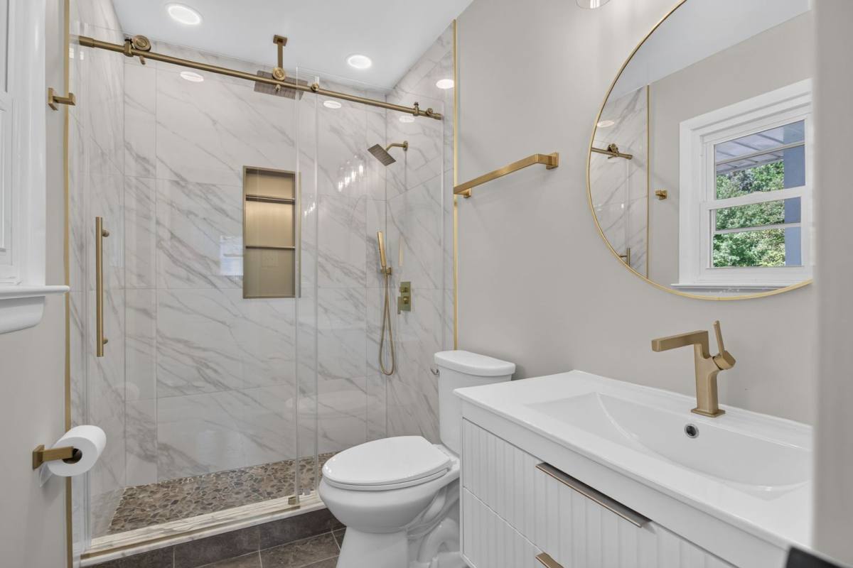 37 Indian Springs Dr, Newport News, VA 23606 - House for Rent - Image 8