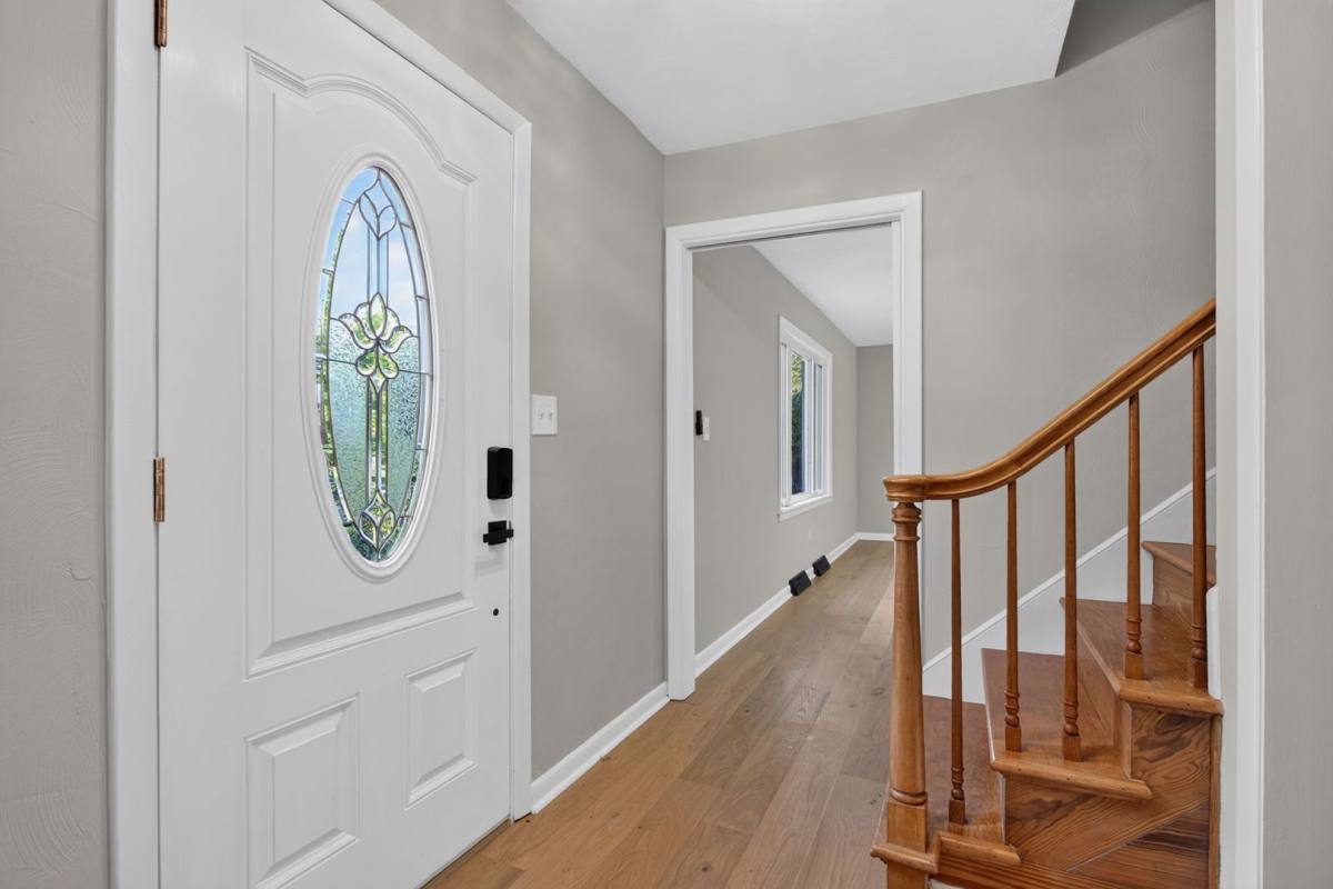 37 Indian Springs Dr, Newport News, VA 23606 - House for Rent - Image 3