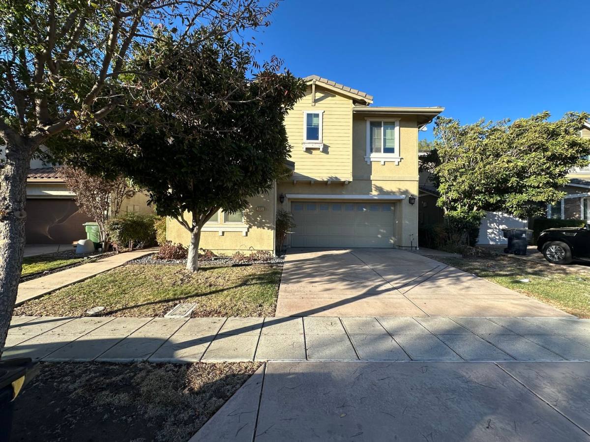 385 W Cupertino Ave, Tracy, CA 95391 - House for Rent - Image 2