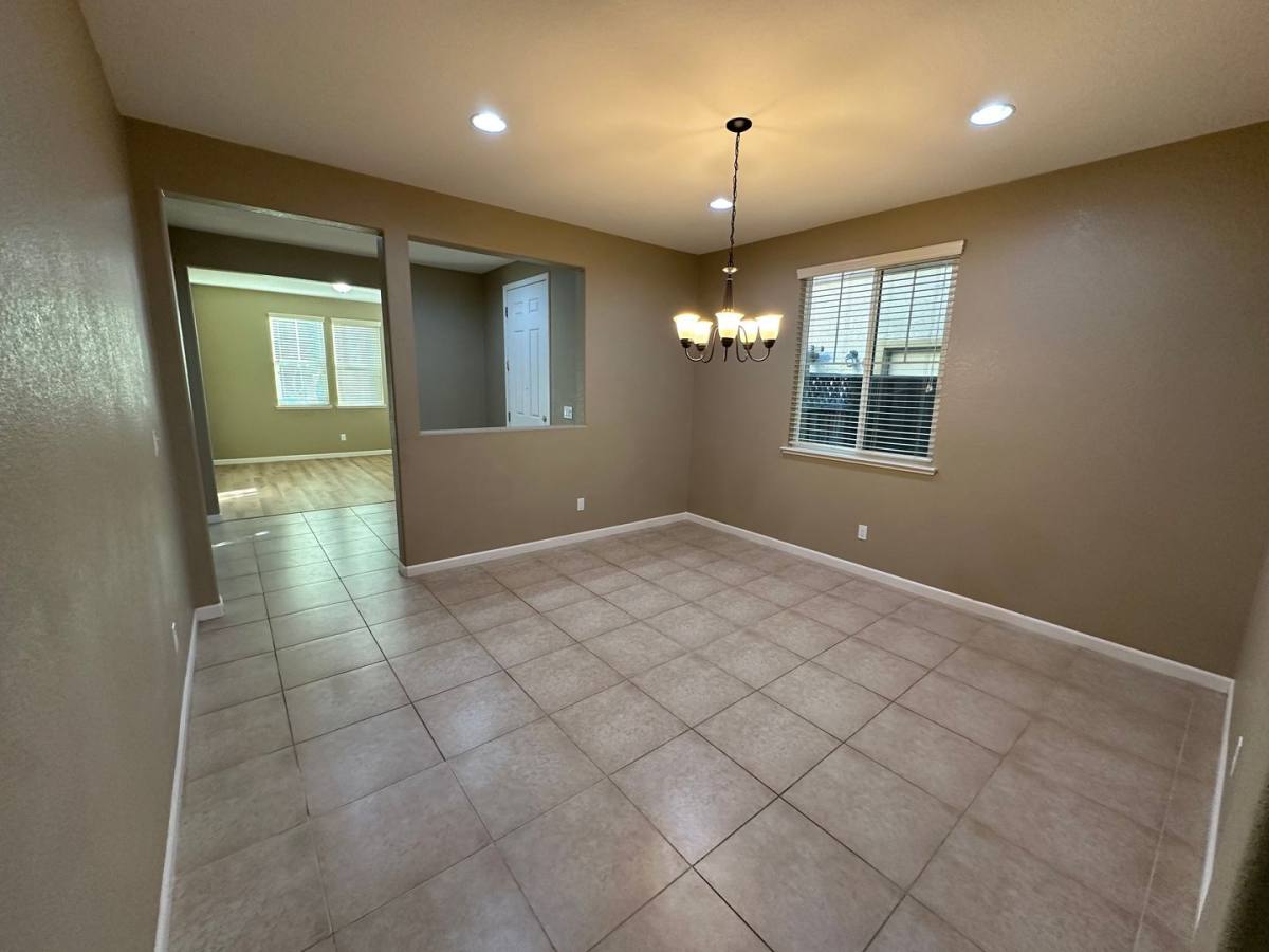 385 W Cupertino Ave, Tracy, CA 95391 - House for Rent - Image 3
