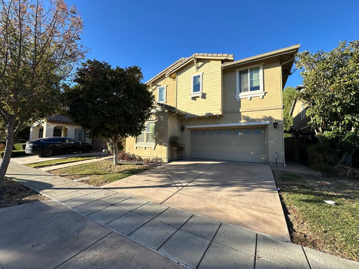 385 W Cupertino Ave, Tracy, CA 95391 - House for Rent - Image 1