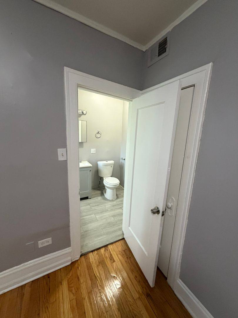 7945-47 S Ellis Ave, Chicago, IL 60619 - Apartment for Rent - Image 2