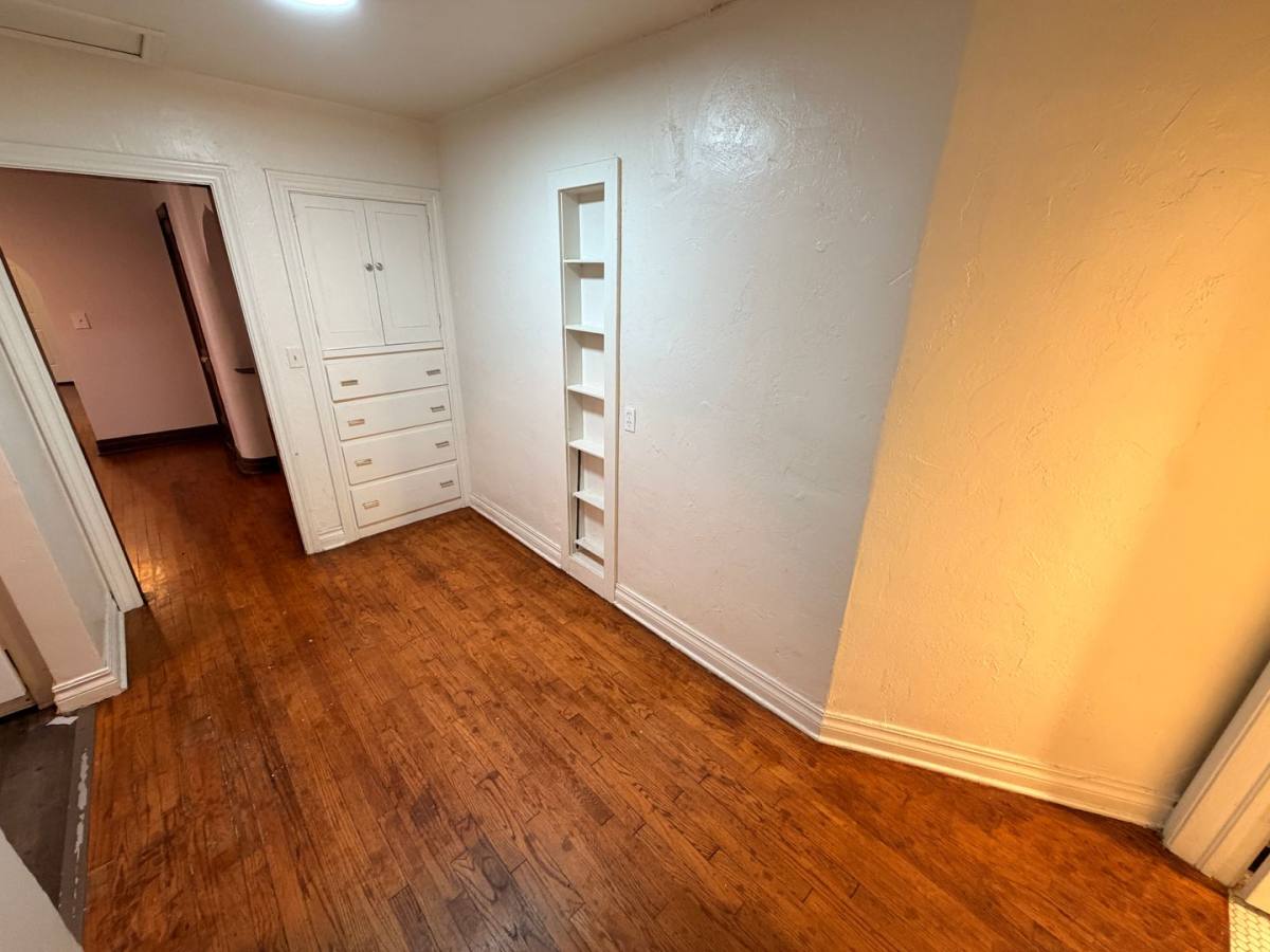 2402 NW 12th St, Oklahoma City, OK 73107 - House for Rent - Image 9