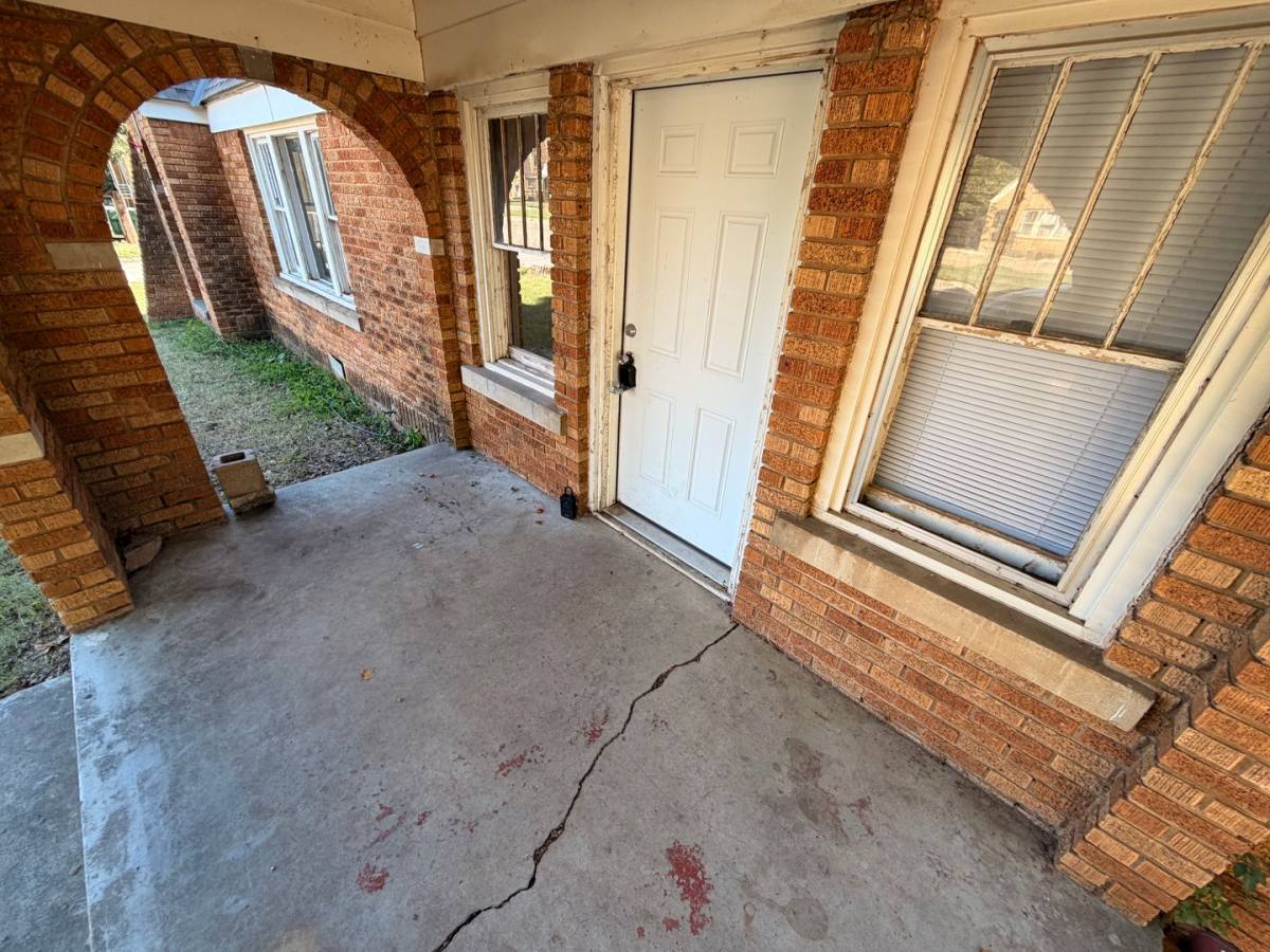 2402 NW 12th St, Oklahoma City, OK 73107 - House for Rent - Image 3