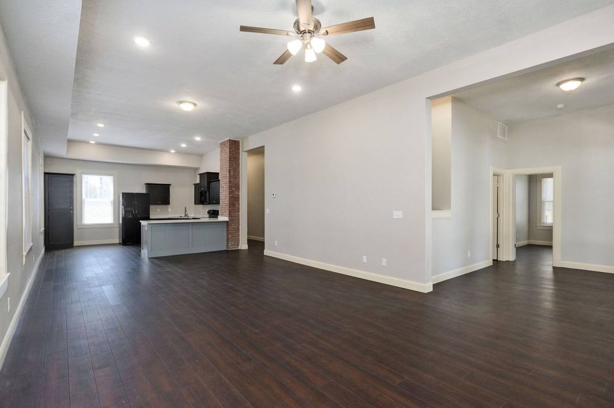 920 E Walnut St, Springfield, MO 65806 - Apartment for Rent - Image 5