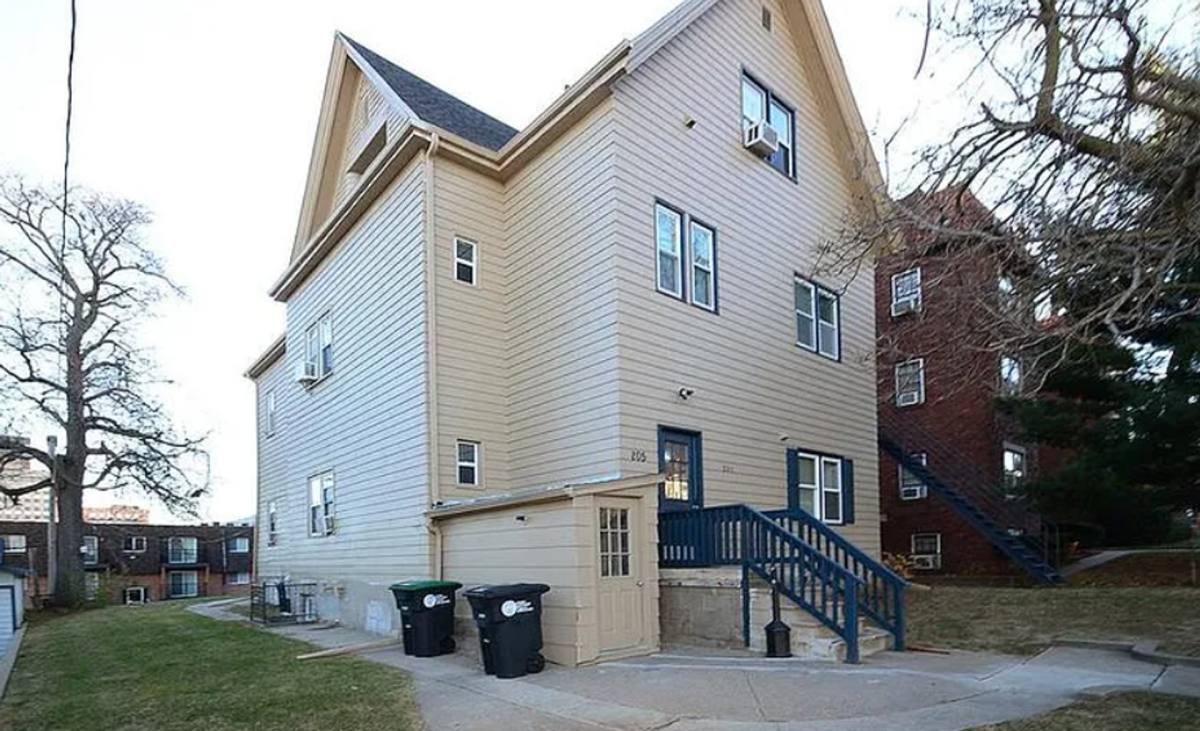 205 37th St, Omaha, NE 68131 - Apartment for Rent