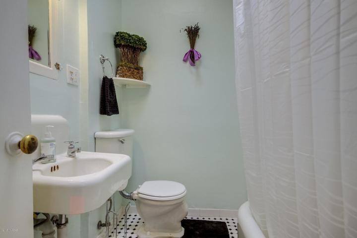 1823 E 10th St, Tucson, AZ 85719 - House for Rent - Image 6