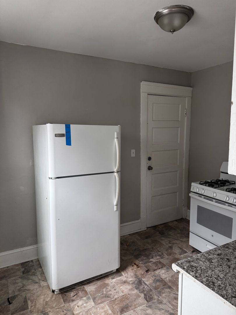 10707 Hampden Ave, Cleveland, OH 44108 - Apartment for Rent - Image 3