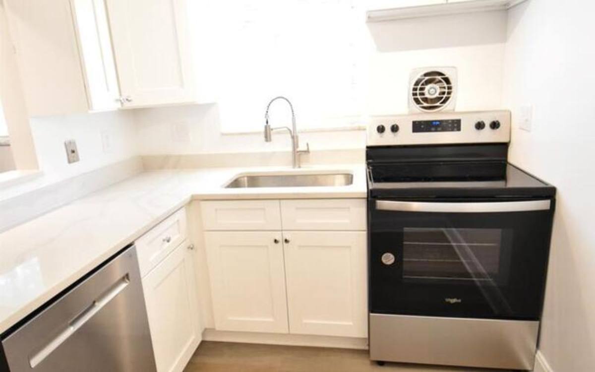 518 Oakland Park Ave, Columbus, OH 43214 - Apartment for Rent - Image 6