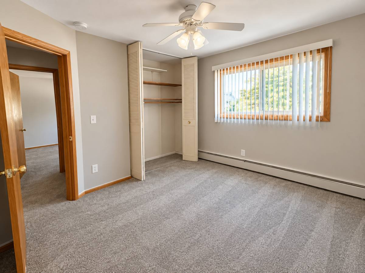 1749 Montana Ave E, St. Paul, MN 55106 - Apartment for Rent - Image 5
