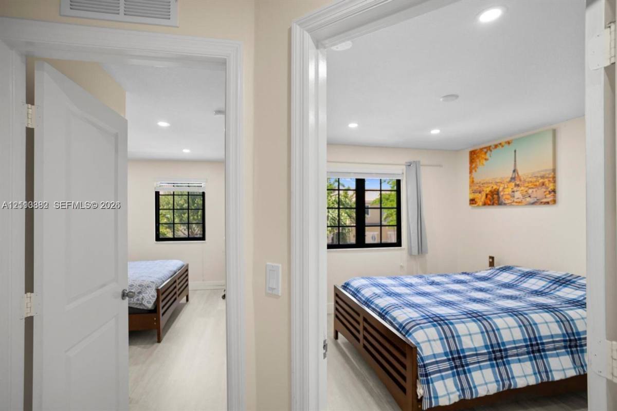 385 NE 194th Terrace, Miami, FL 33179 - Townhouse for Rent - Image 9