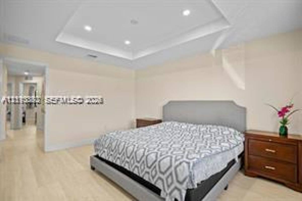 385 NE 194th Terrace, Miami, FL 33179 - Townhouse for Rent - Image 6