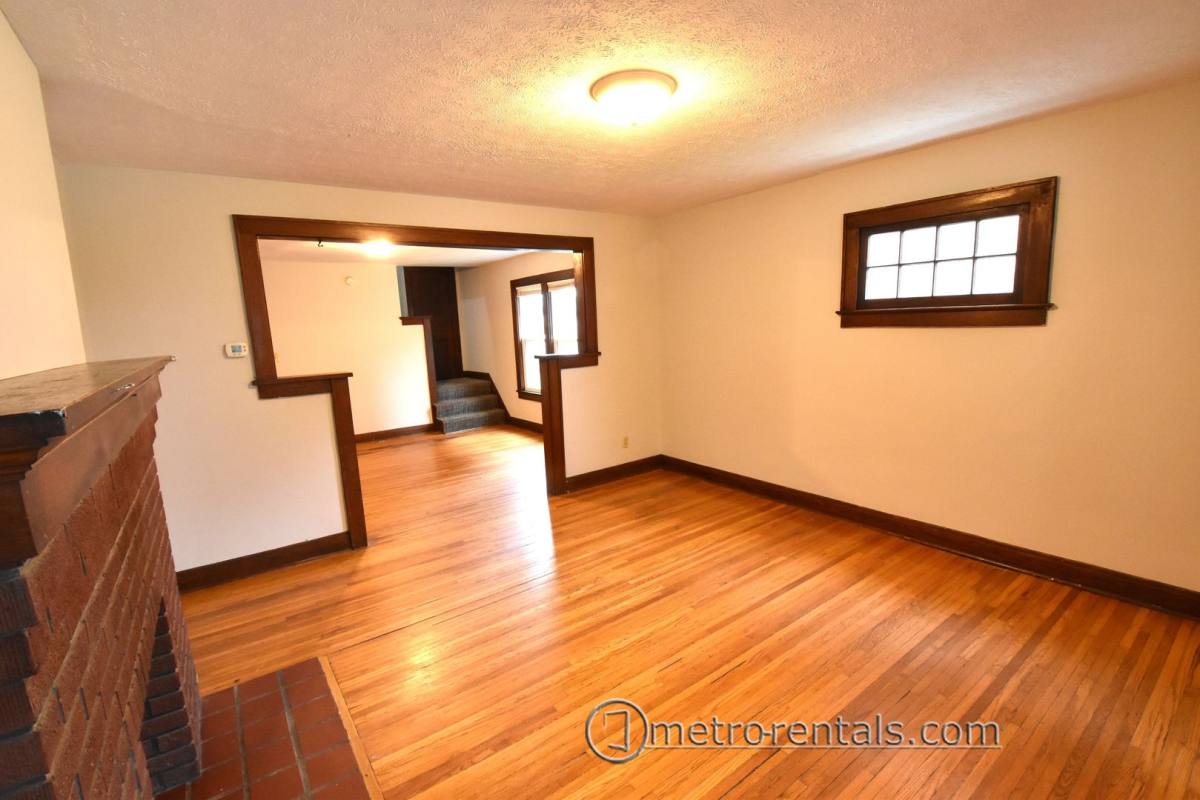 238-240 W Pacemont Rd, Columbus, OH 43202 - Apartment for Rent - Image 3
