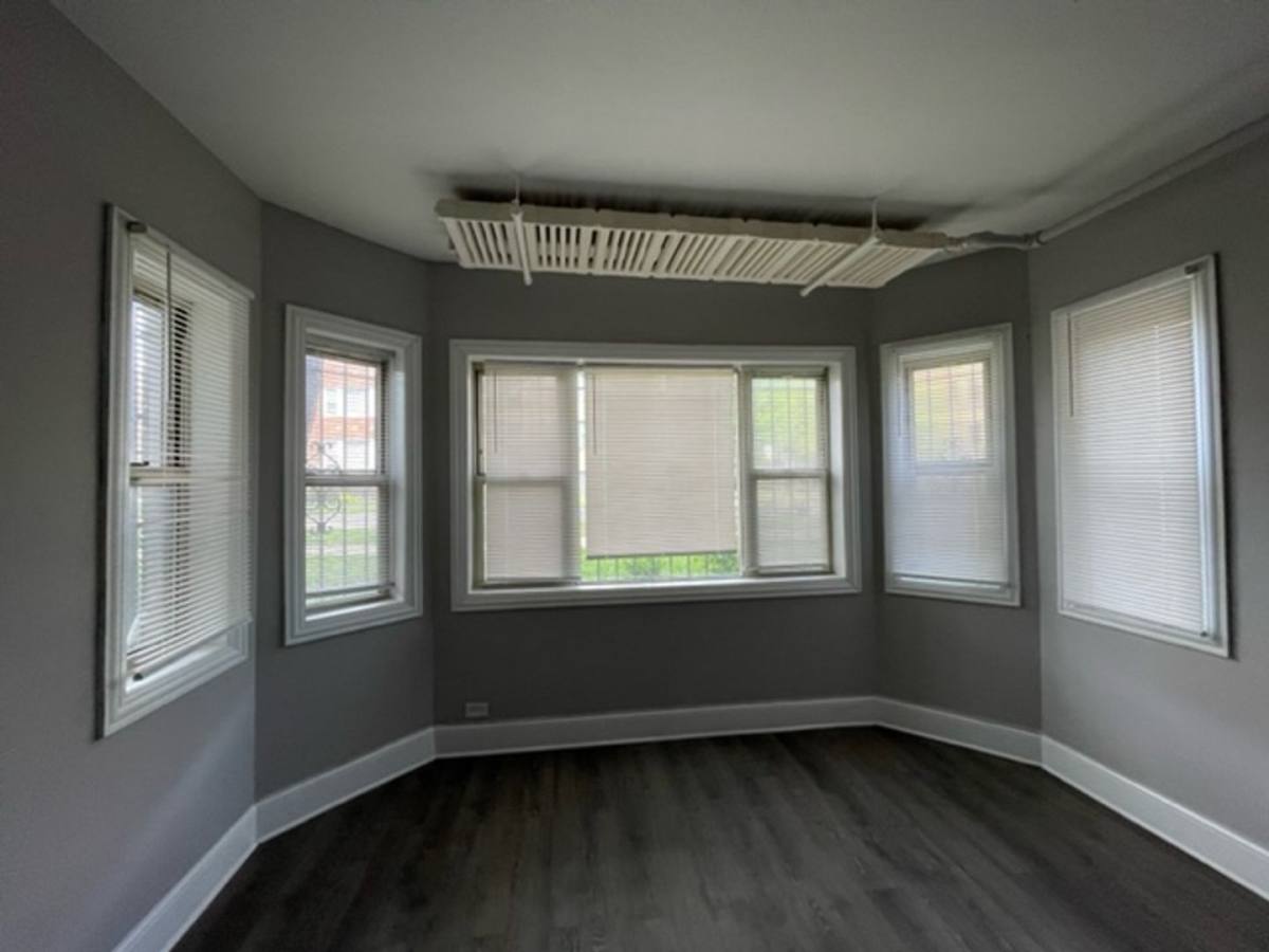 1332 W 82nd St, Chicago, IL 60620 - Apartment for Rent - Image 4