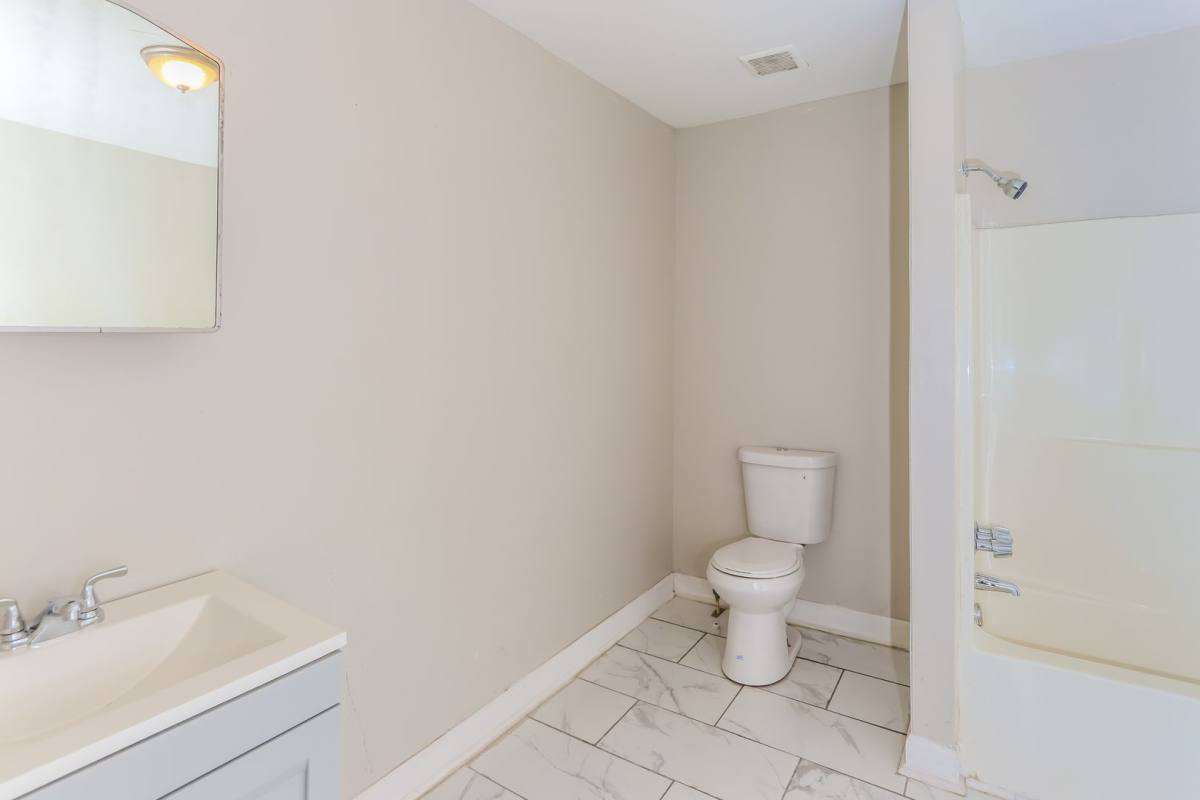 719 Williams St, Griffin, GA 30223 - Apartment for Rent - Image 8