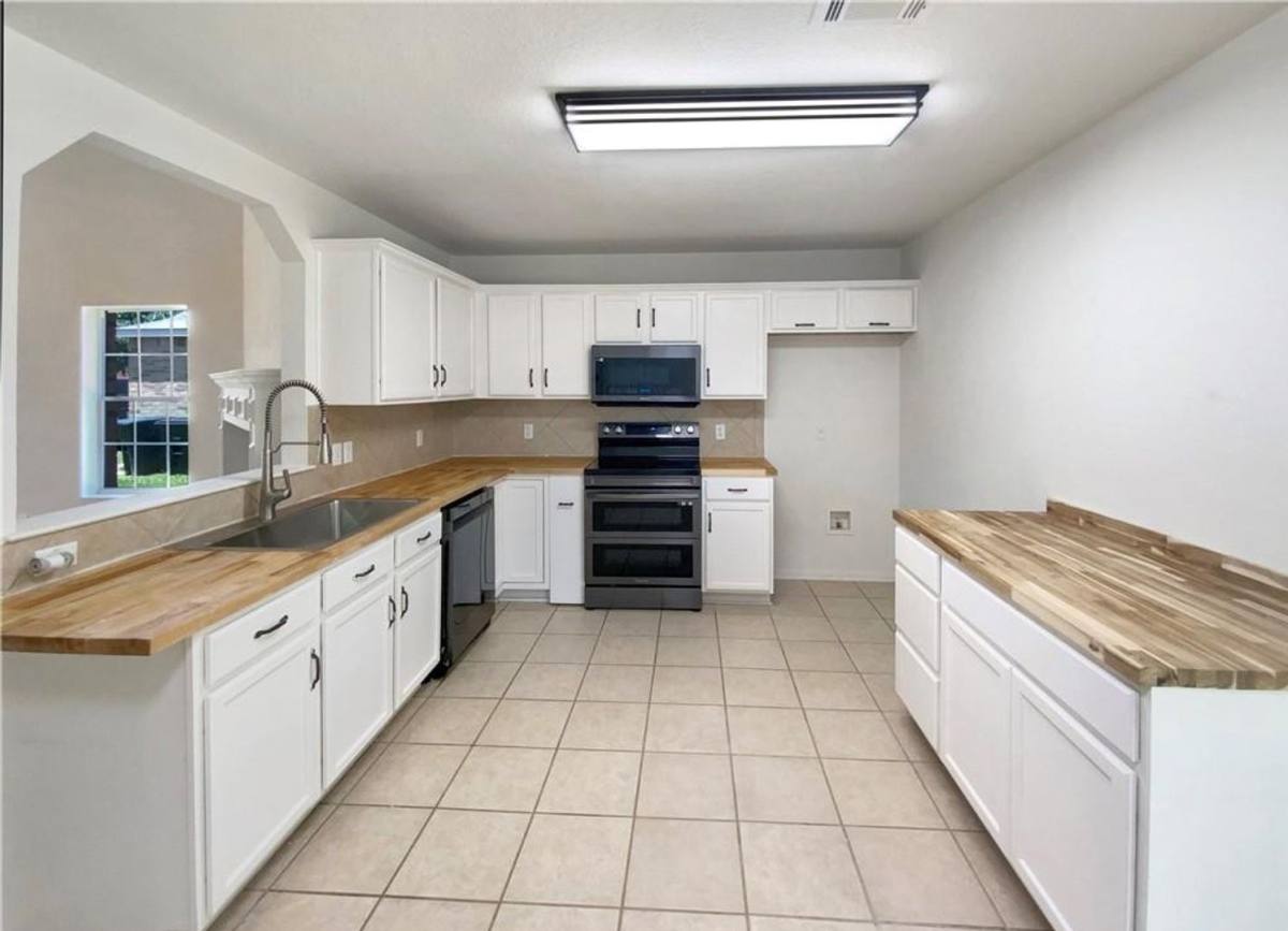 2405 Riley Dr, Killeen, TX 76542 - House for Rent - Image 4