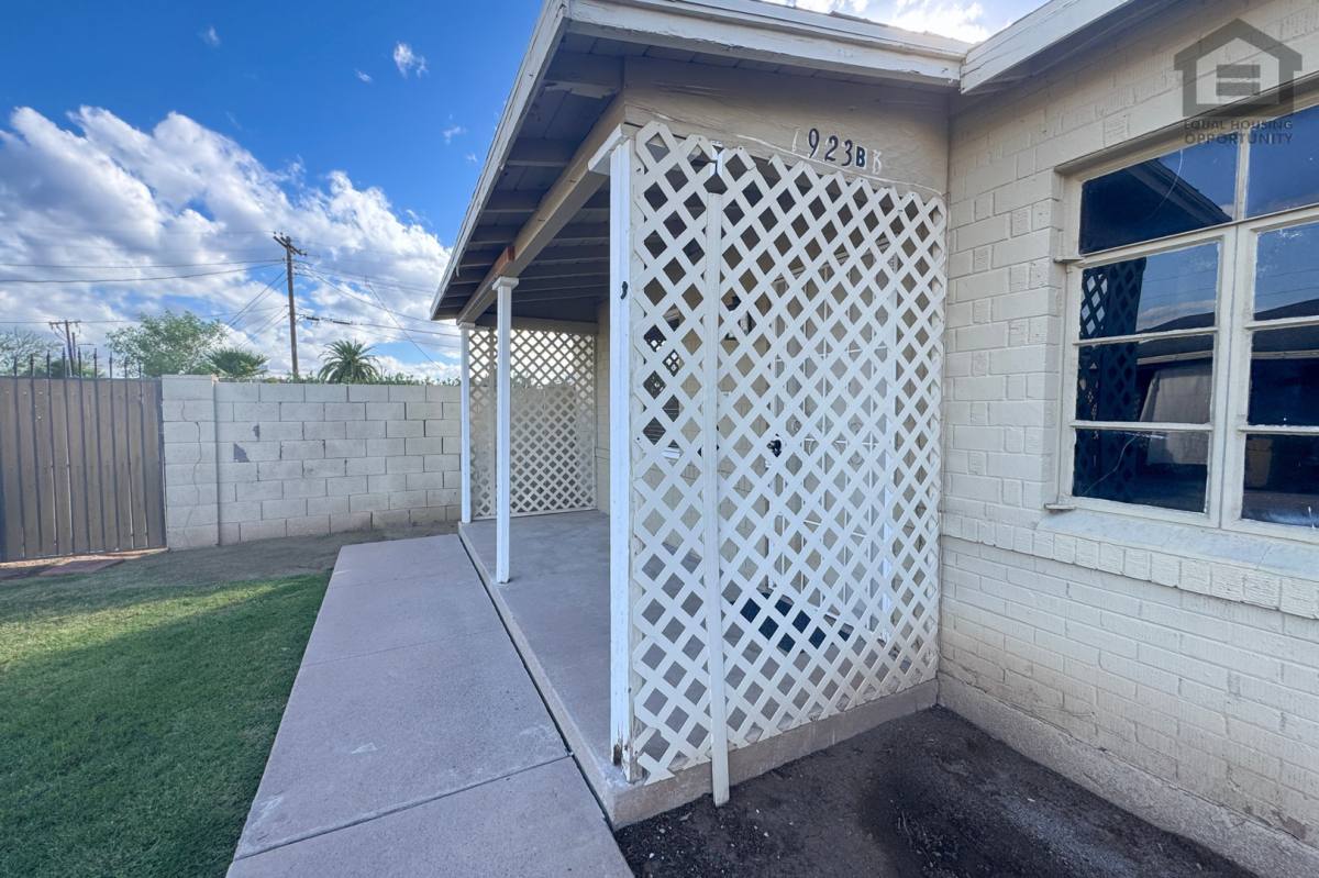 1923 W Flower St #B, Phoenix, AZ 85015 - House for Rent - Image 8
