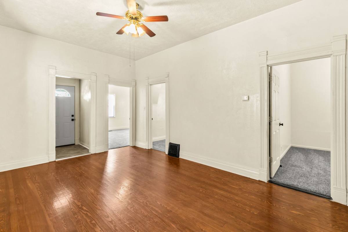 4230 Erskine St, Omaha, NE 68111 - House for Rent - Image 7