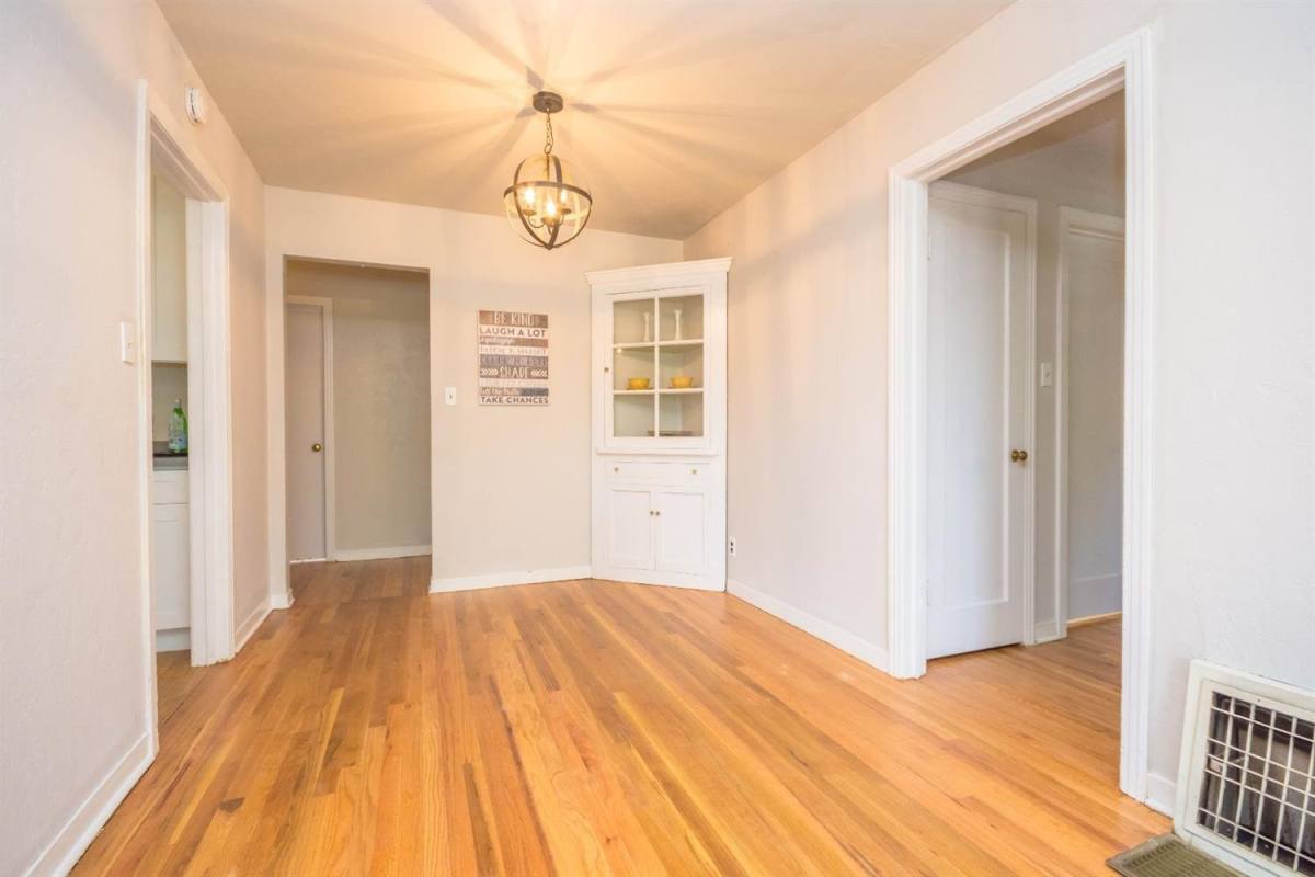 5621 35th Ave, Sacramento, CA 95824 - House for Rent - Image 4