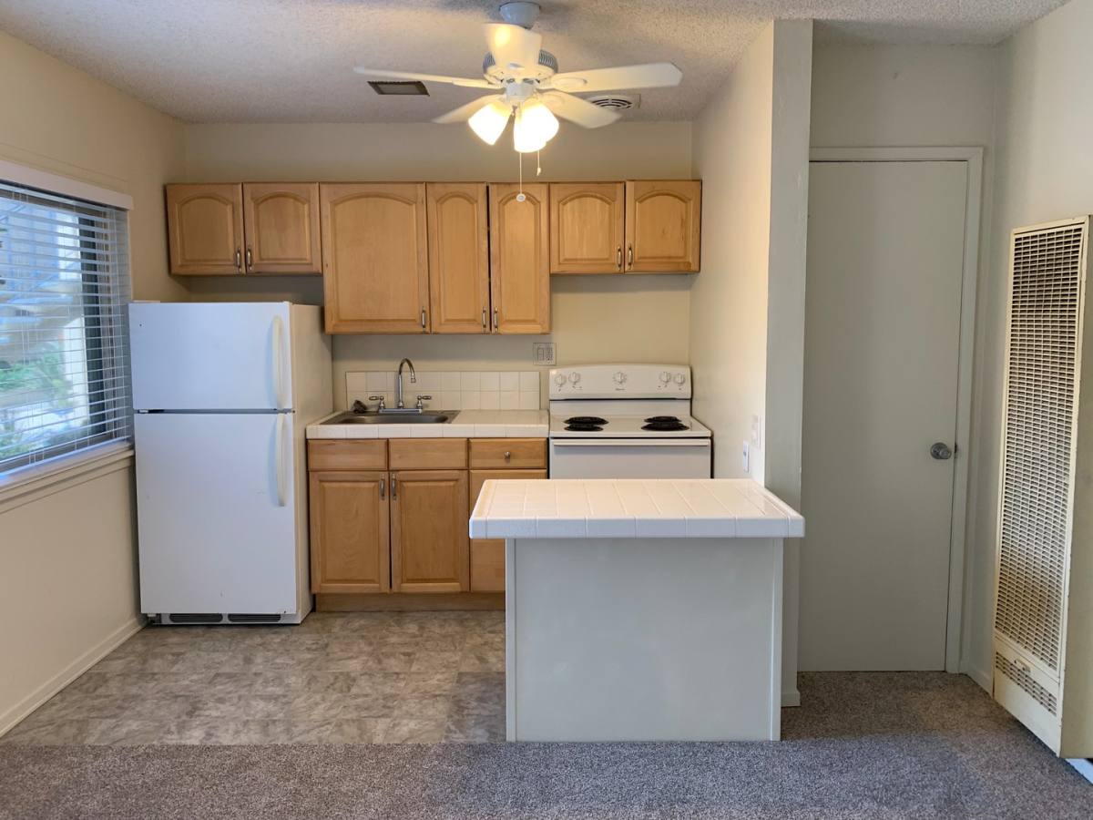 1027 Felspar St, San Diego, CA 92109 - Apartment for Rent - Image 4