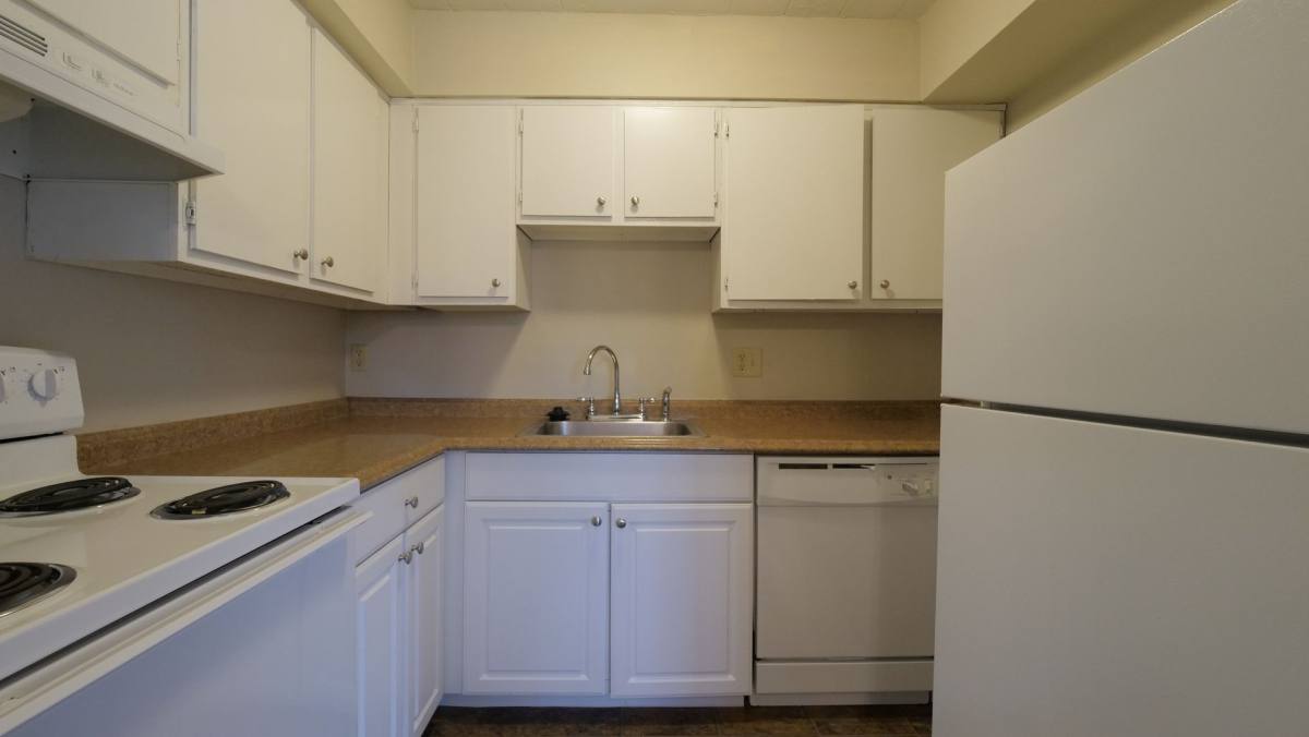 2515 Milligan Way, Swissvale, PA 15218 - Apartment for Rent - Image 2