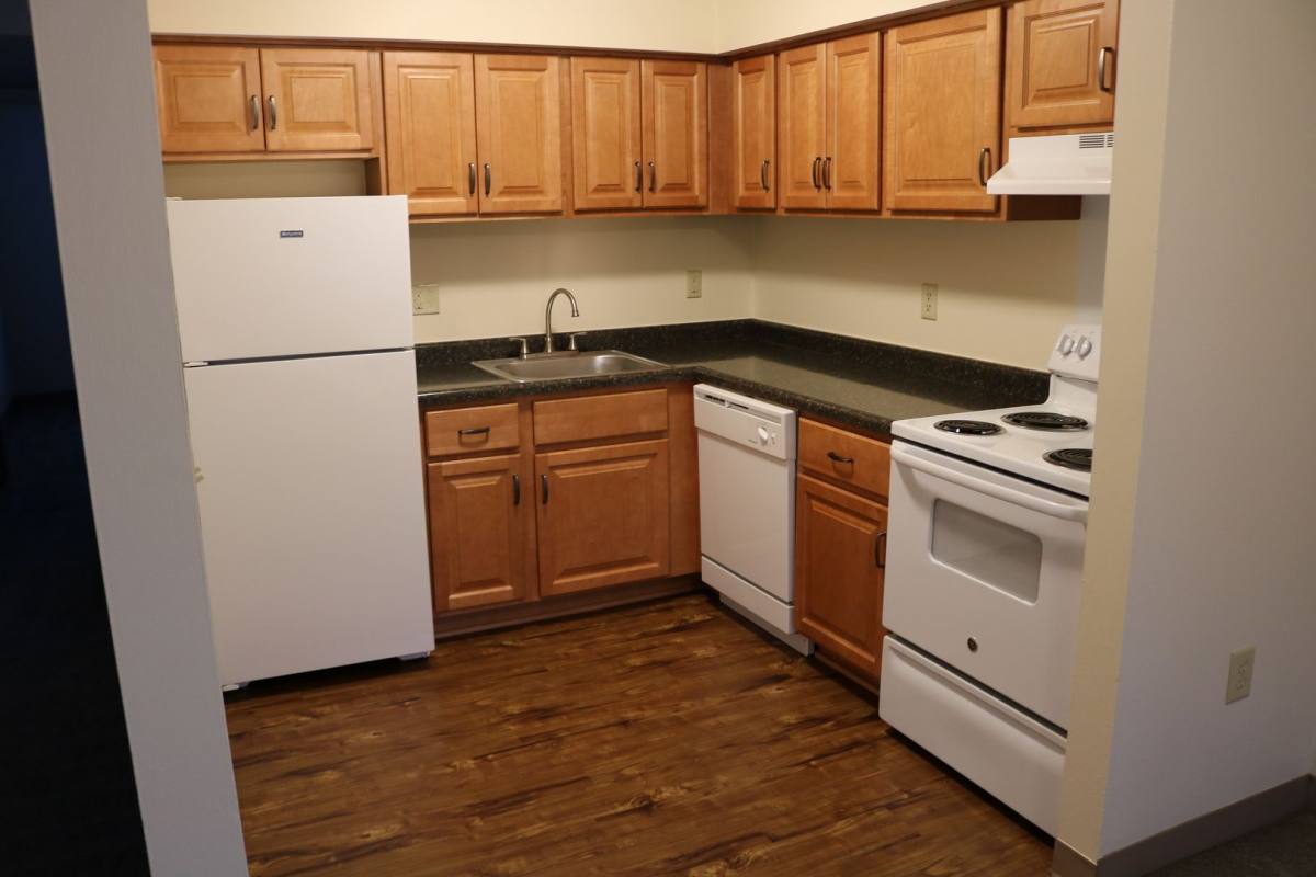 Thorn Run, 900 Kris Dr, Coraopolis, PA 15108 - Apartment for Rent - Image 2