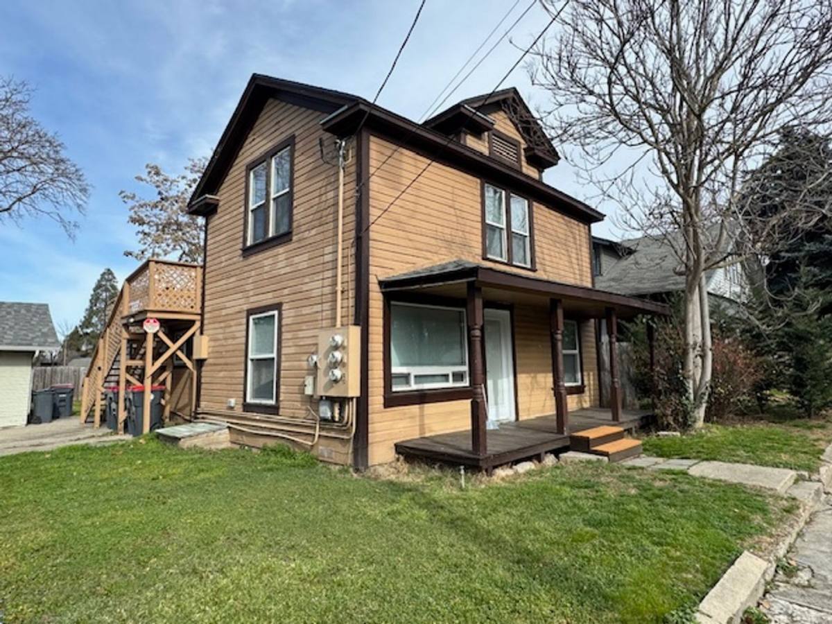 819 Taylor St #3, Medford, OR 97504 - House for Rent - Image 1
