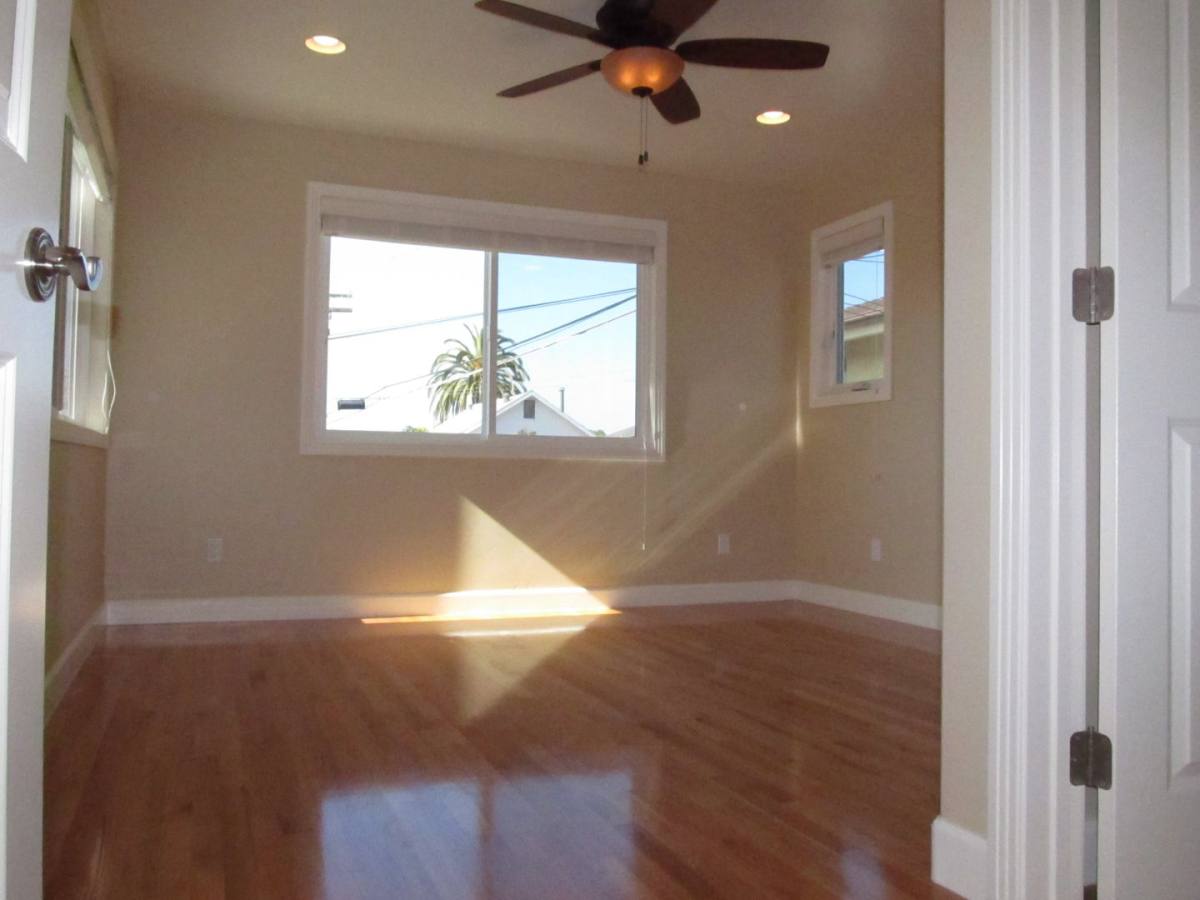 914-916 Wilbur Ave, San Diego, CA 92109 - Apartment for Rent - Image 8