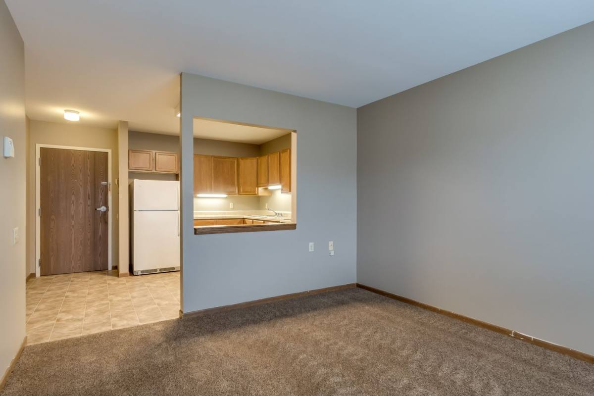 Galloway, 2003 9th St E, Menomonie, WI 54751 - Apartment for Rent - Image 8