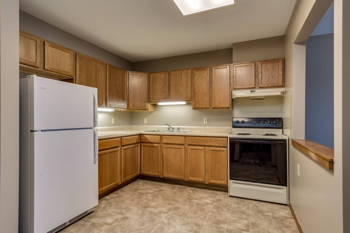 Galloway, 2003 9th St E, Menomonie, WI 54751 - Apartment for Rent - Image 3