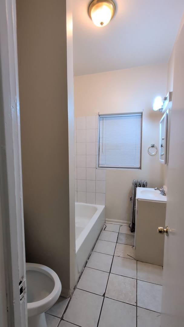 4501 S Michigan Ave, Chicago, IL 60653 - Apartment for Rent - Image 2
