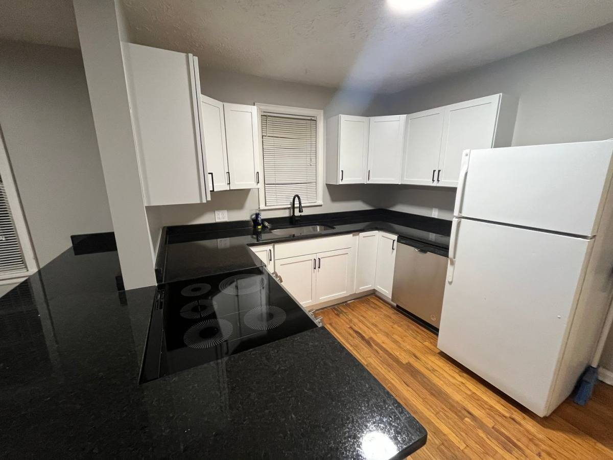 3664 Cass St, Omaha, NE 68131 - House for Rent - Image 8