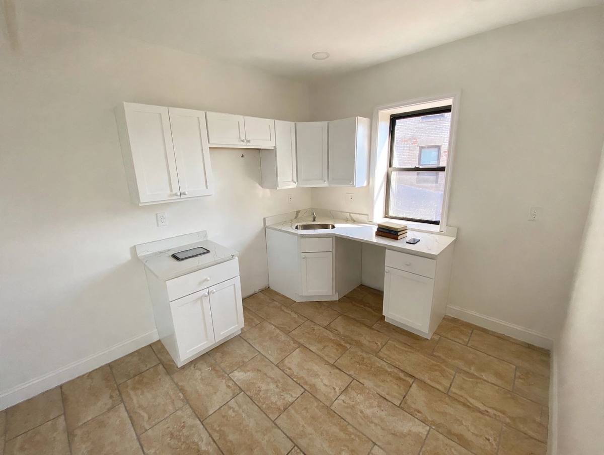 27 Egremont Rd #8, Brighton, MA 02135 - Apartment for Rent - Image 6