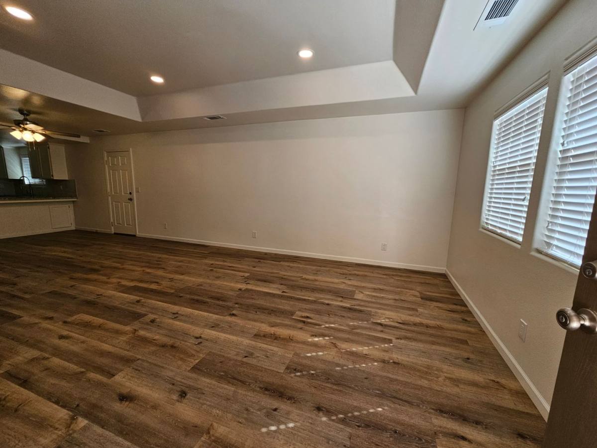 Apartment for rent at 2335-2345 N Vickie, Visalia, CA 93291