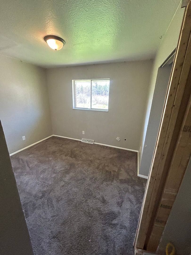 154 Yambor St, Toledo, OH 43605 - Apartment for Rent - Image 3