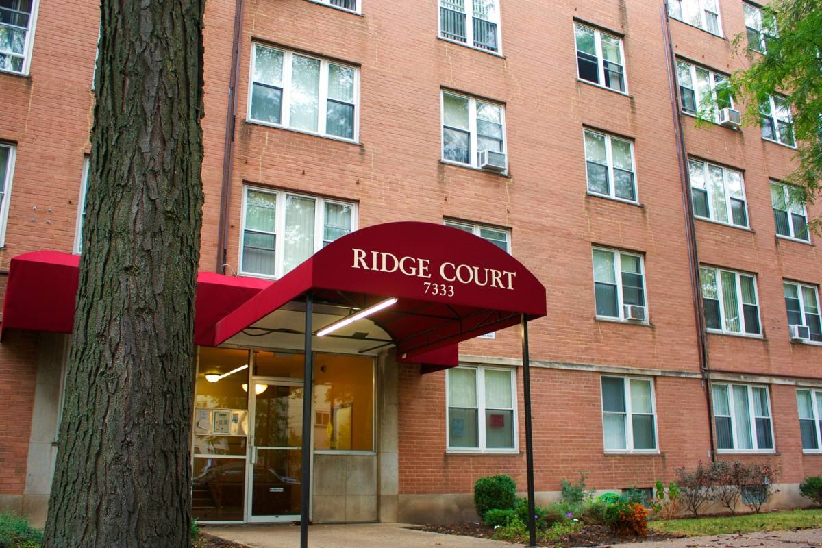 7333 N Ridge Blvd, Chicago, IL 60645 - Apartment for Rent - Image 2