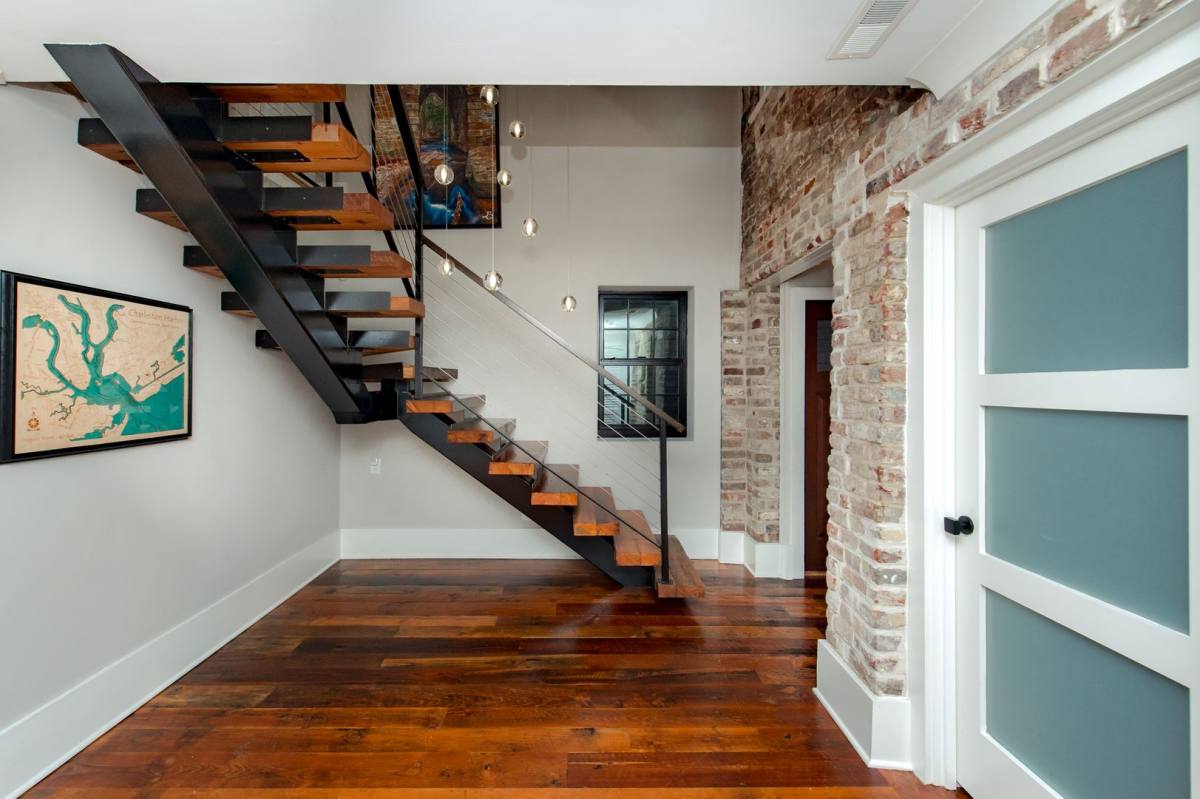 58 1/2 Broad St, Charleston, SC 29401 - House for Rent - Image 2