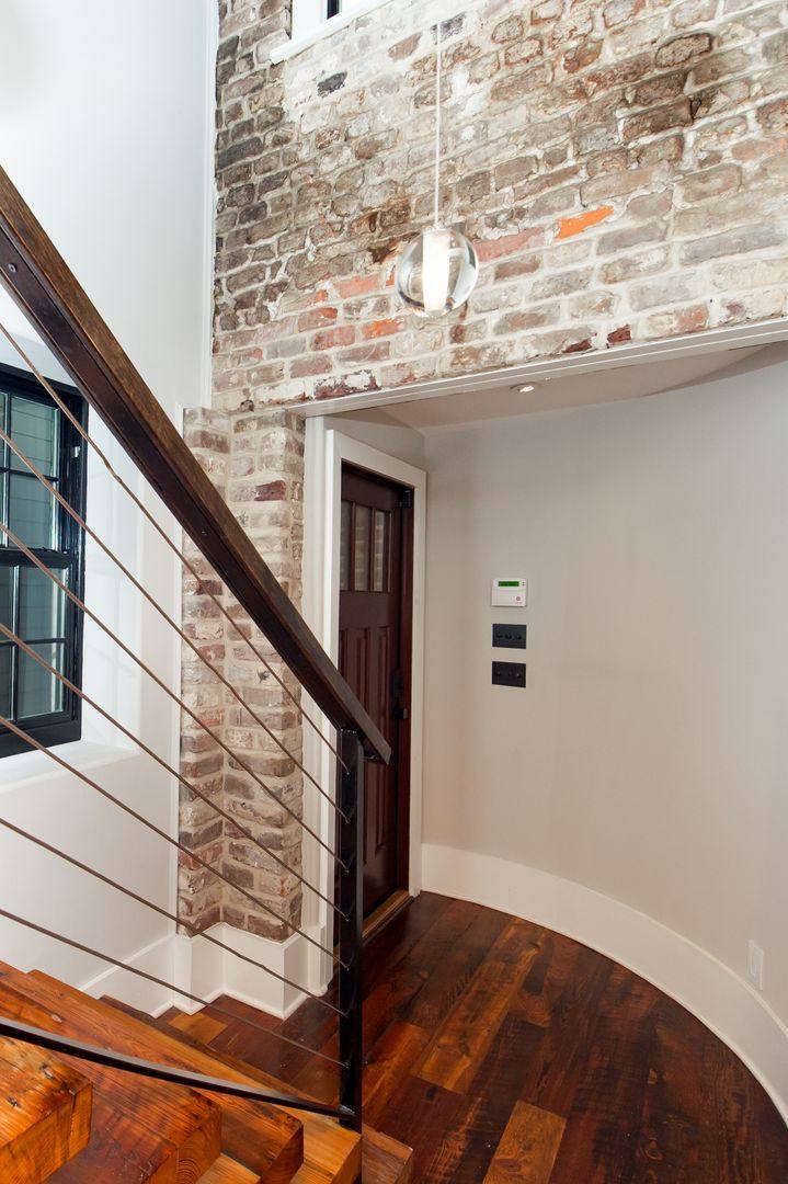 58 1/2 Broad St, Charleston, SC 29401 - House for Rent - Image 3
