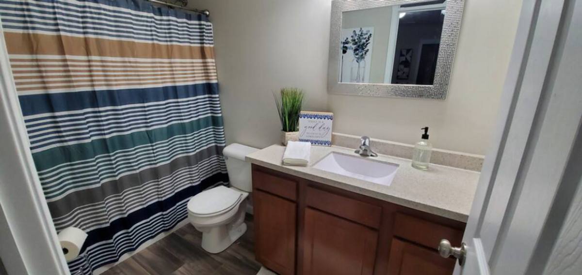 708 Diamond Loop, Middletown, OH 45044 - House for Rent - Image 2