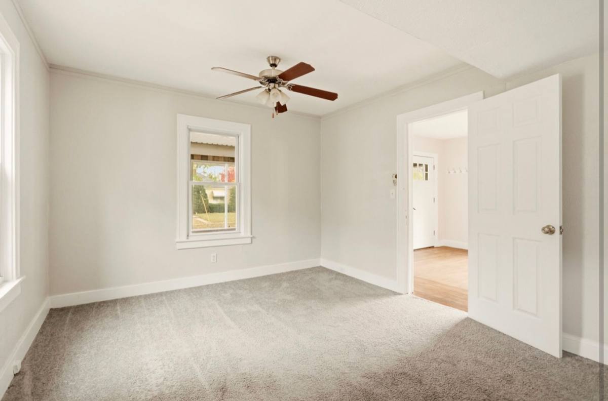 2129 N Clinton St, Saginaw, MI 48602 - House for Rent - Image 6