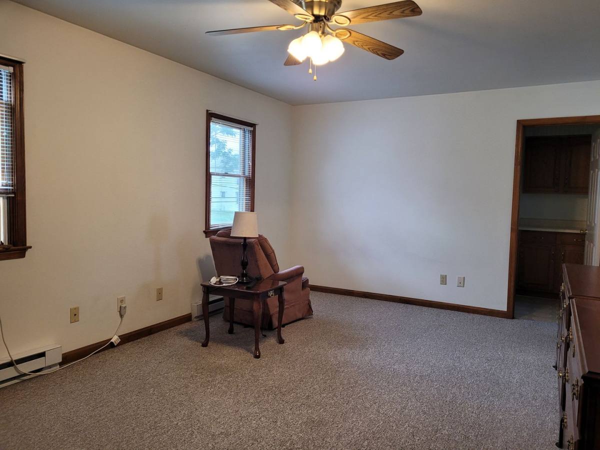 112 N Penn St, Shippensburg, PA 17257 - House for Rent - Image 9