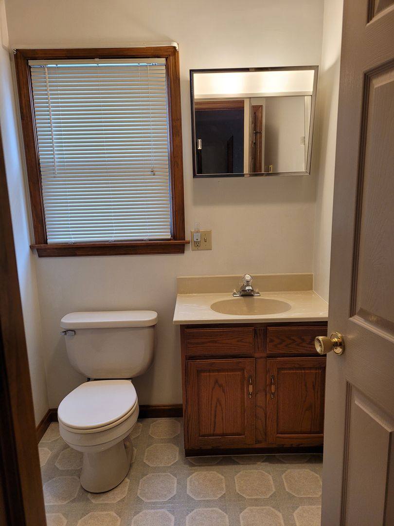112 N Penn St, Shippensburg, PA 17257 - House for Rent - Image 4