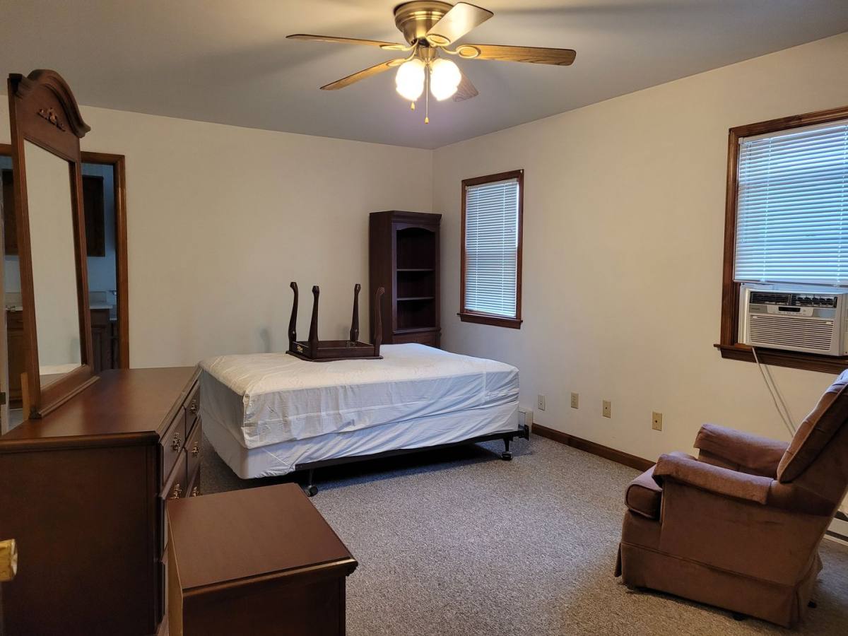 112 N Penn St, Shippensburg, PA 17257 - House for Rent - Image 7