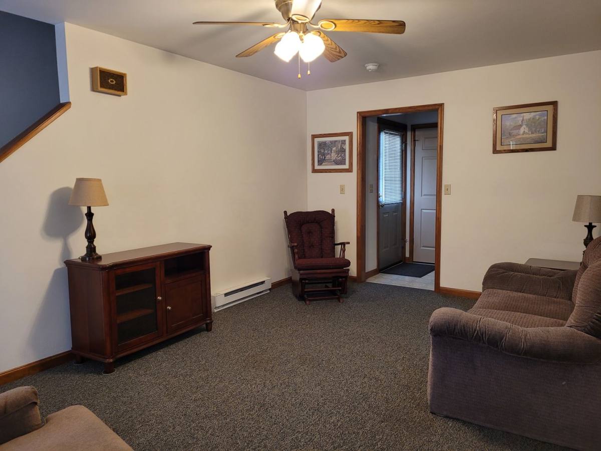 112 N Penn St, Shippensburg, PA 17257 - House for Rent - Image 2