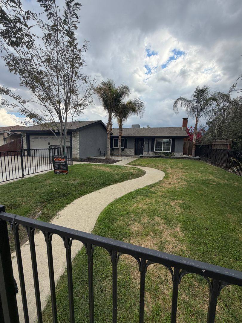 1073 Salem Dr, Hanford, CA 93230 - House for Rent - Image 4
